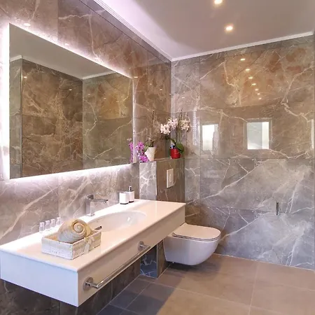 Antea With Free Parking Maison d'hôtes 4*