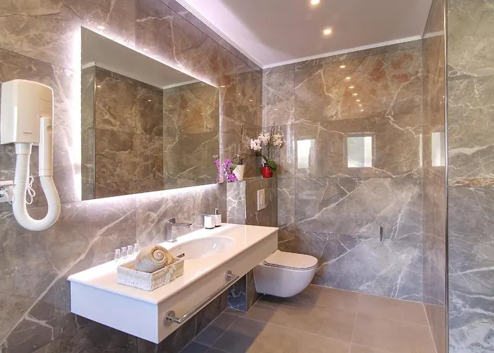 Antea With Free Parking Guest house 4*