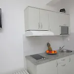Antea With Free Parking بيت ضيافة