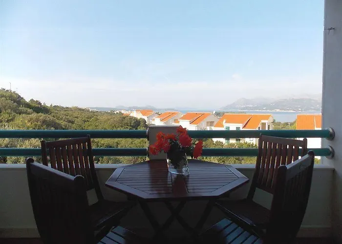 Antea With Free Parking Guest house