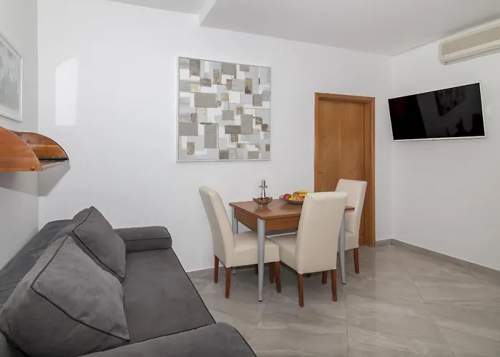 Antea With Free Parking Maison d'hôtes