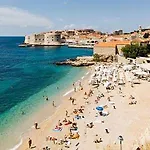 Antea With Free Parking
