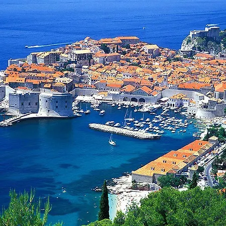 Gostinjska kuća Antea 4*